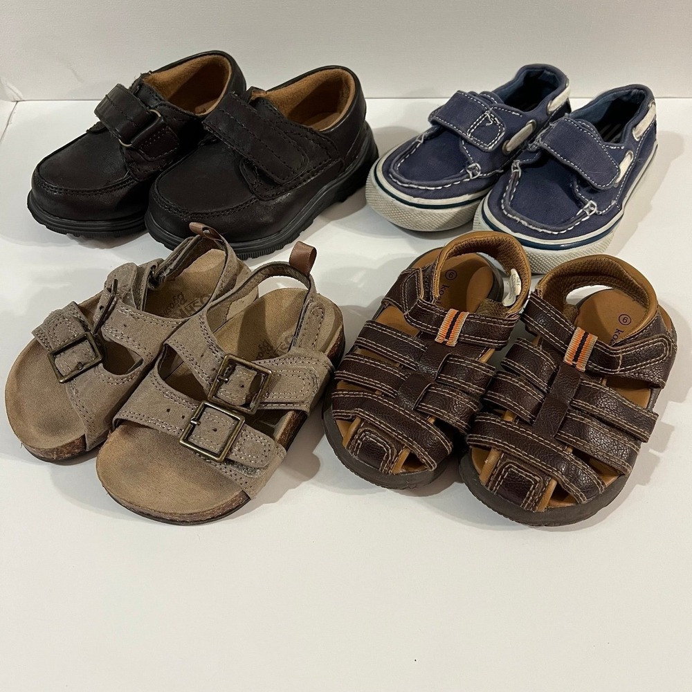 Toddler boy size 6 shoes and sandals (s-190)‎